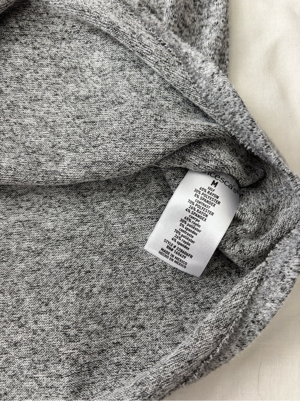 Francesca's Gray & Ivory Color Block Waffle Knit Long Sleeve Top Women's Medium - Picture 5 of 5
